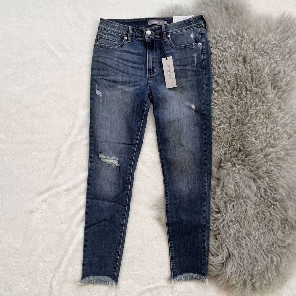 Just USA Mid-Rise Skinny Jeans With Frayed Hem